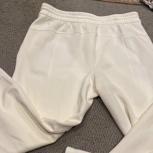 lululemon athletica Cream Yellow Pants - Picture 9 of 14